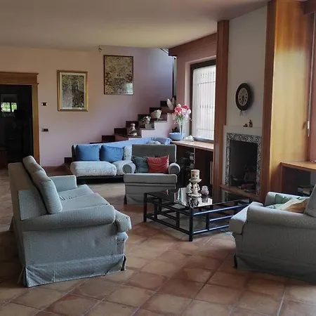 Villa Regno: Elegante Con Piscina Immersa Nel Verde Torre San Patrizio