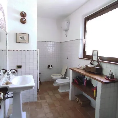 Villa Regno: Elegante Con Piscina Immersa Nel Verde Torre San Patrizio